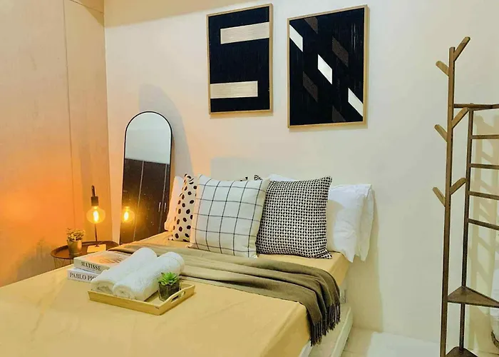 Staycation By Rhen Manila